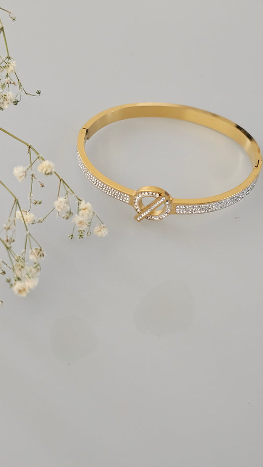 Studded circle bracelet