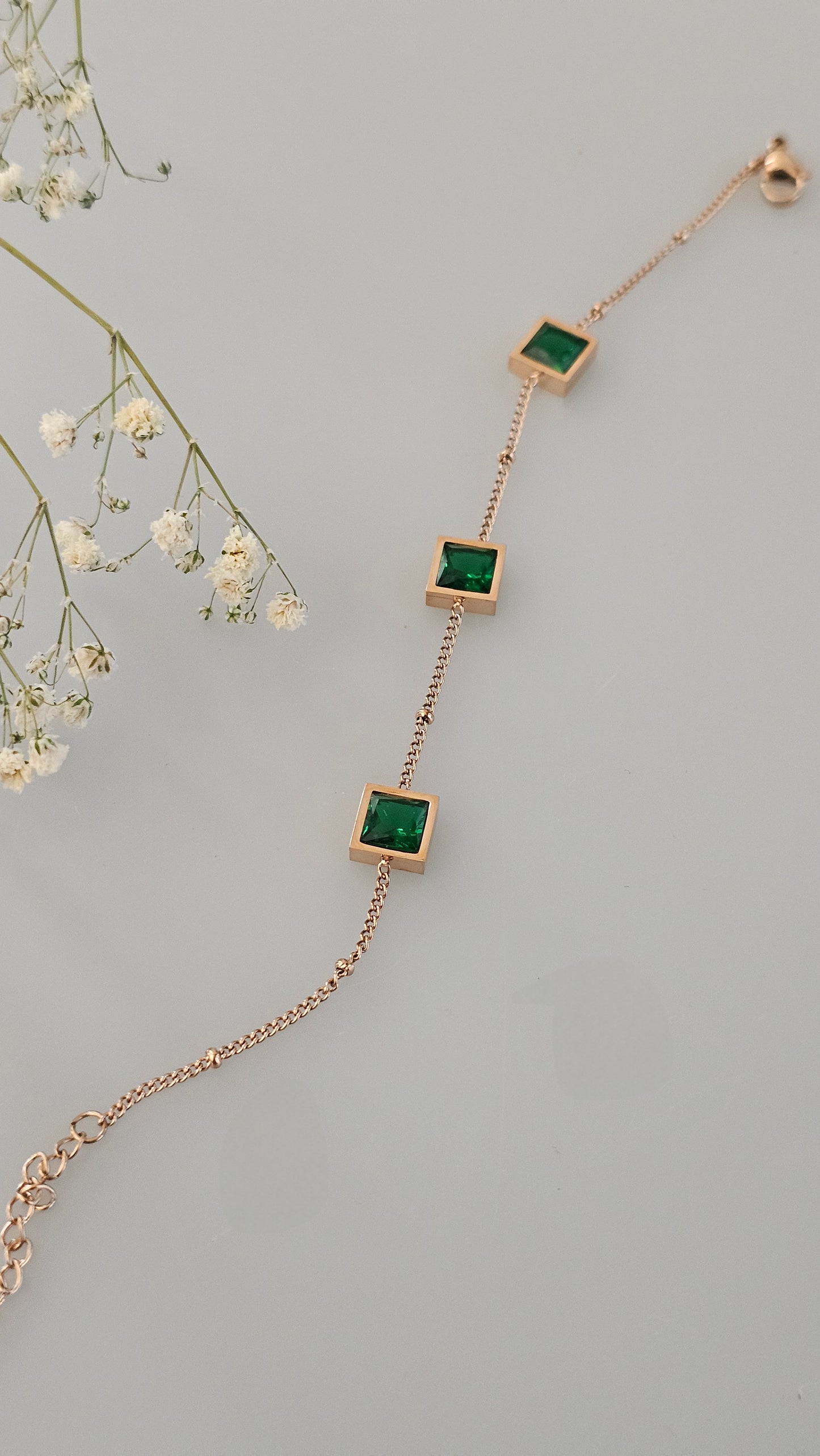 Green chain bracelet